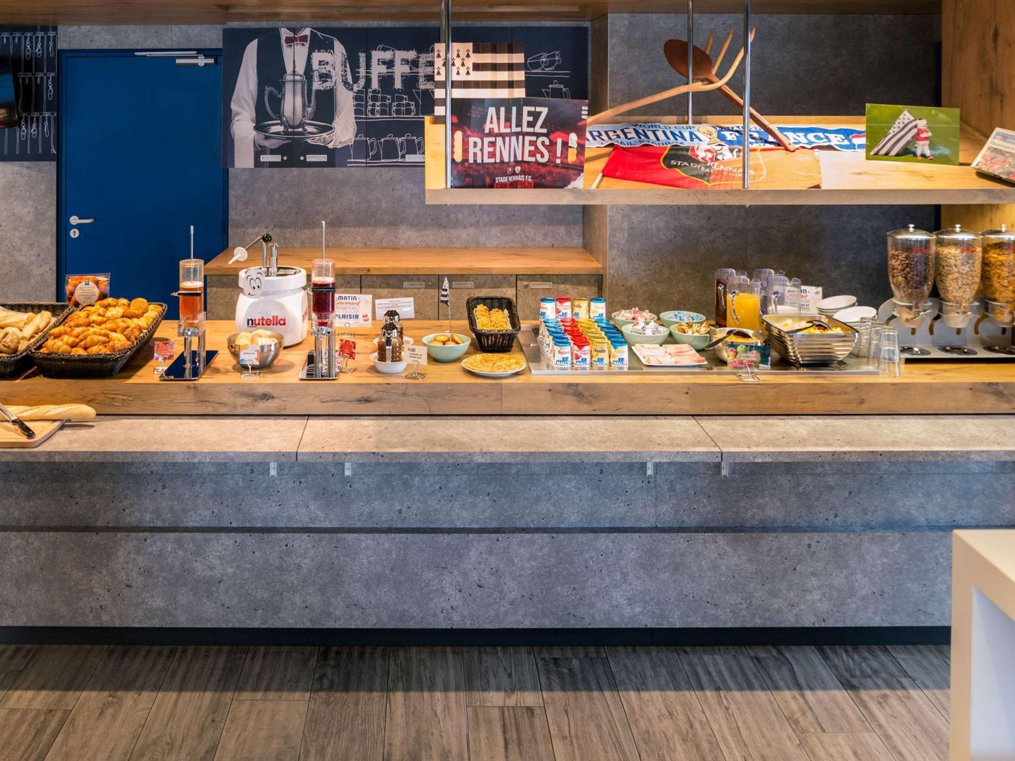 Ibis Budget Rennes Rte Lorient Exteriör bild